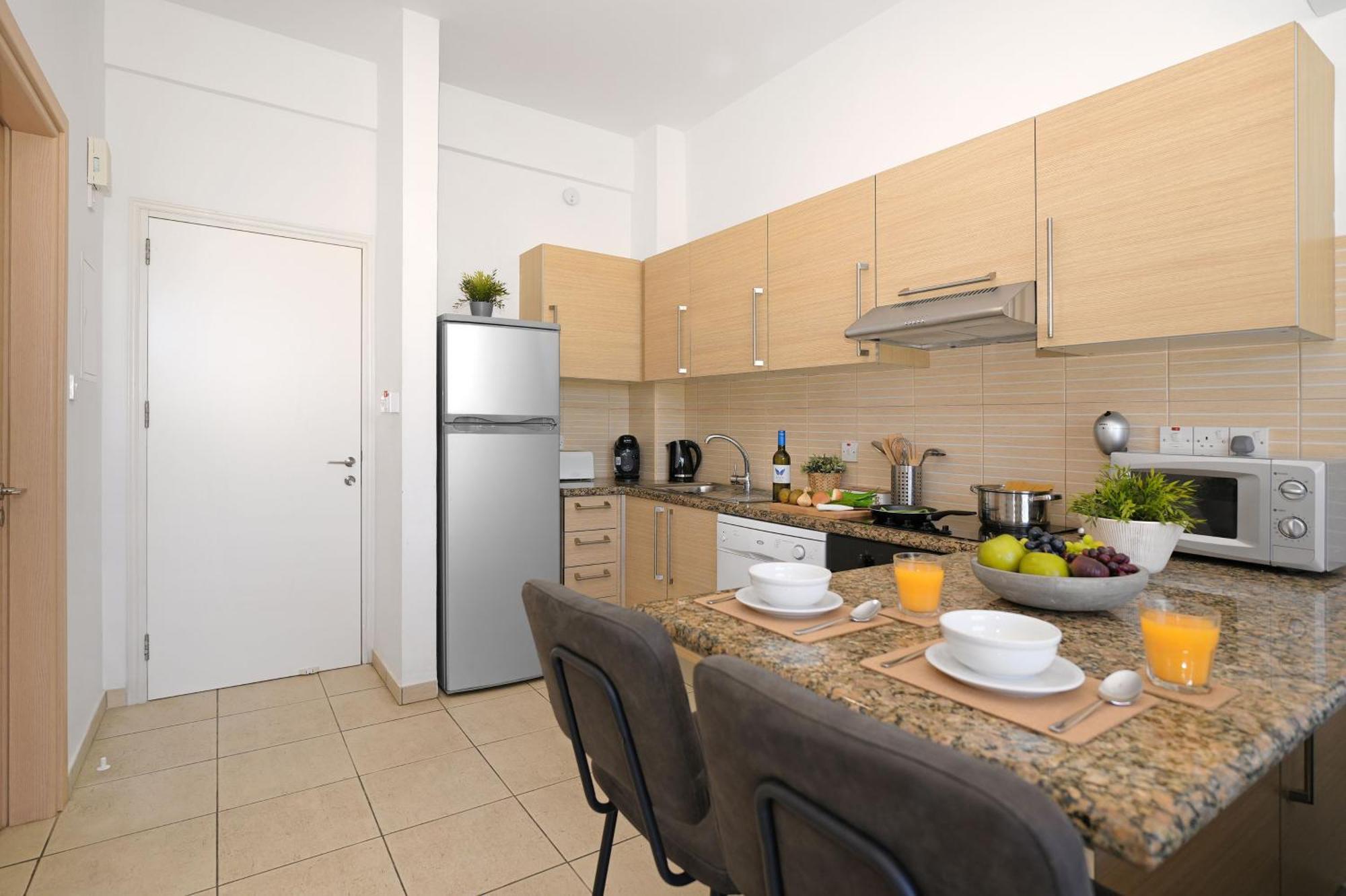 Meryl - Coralli Beachfront Apartment Protaras Dış mekan fotoğraf