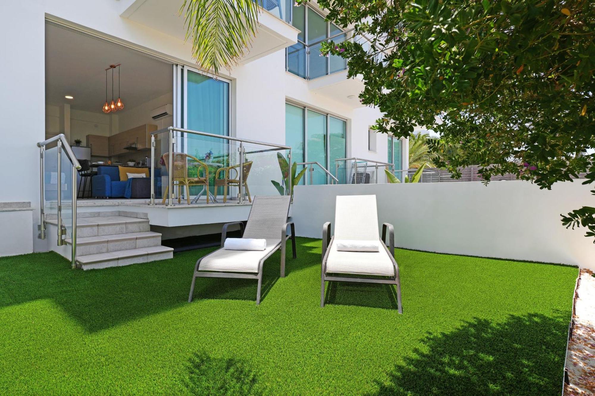 Meryl - Coralli Beachfront Apartment Protaras Dış mekan fotoğraf